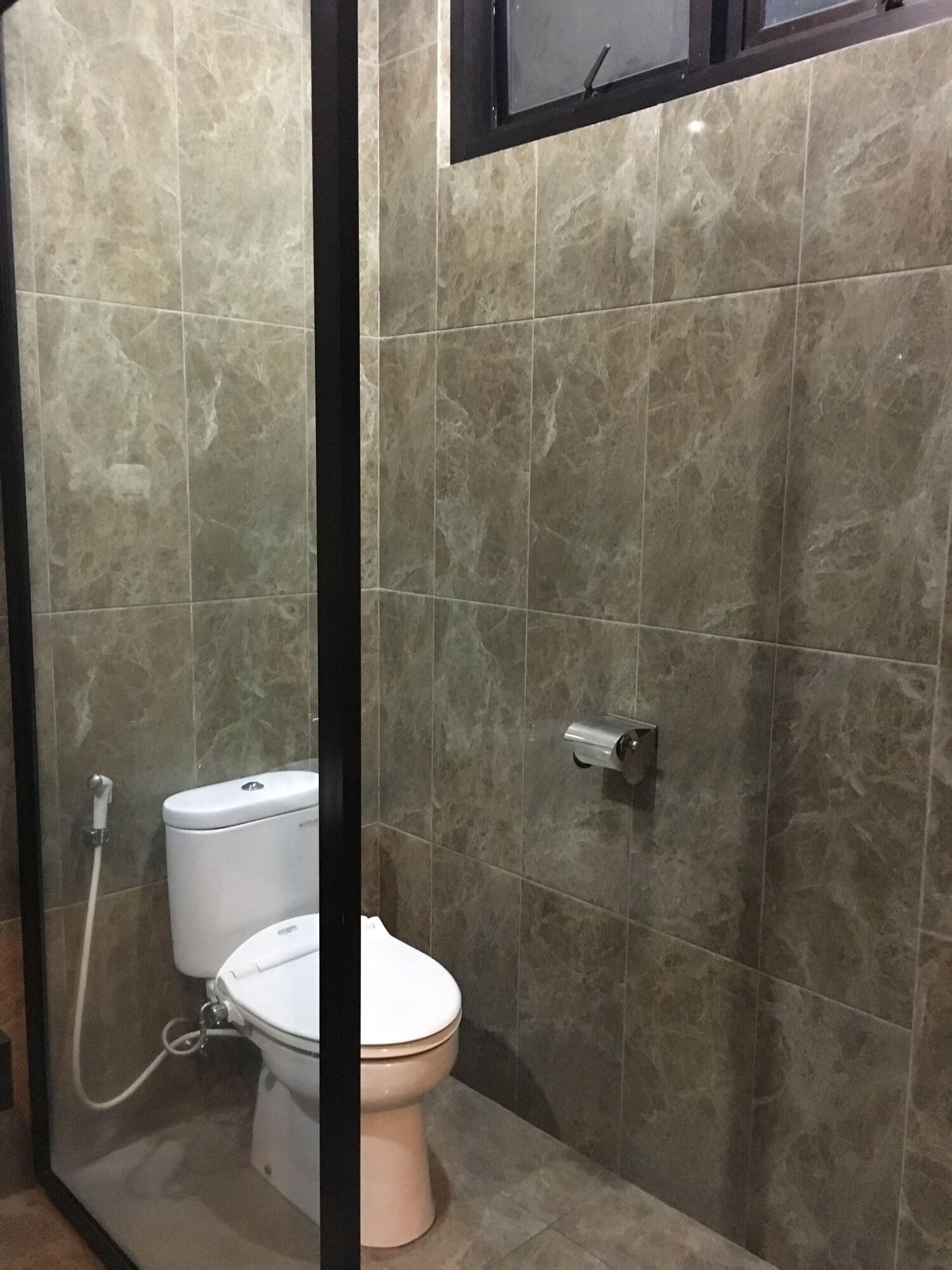 Votel Viure Hotel Jogjakarta Maguwo Extérieur photo