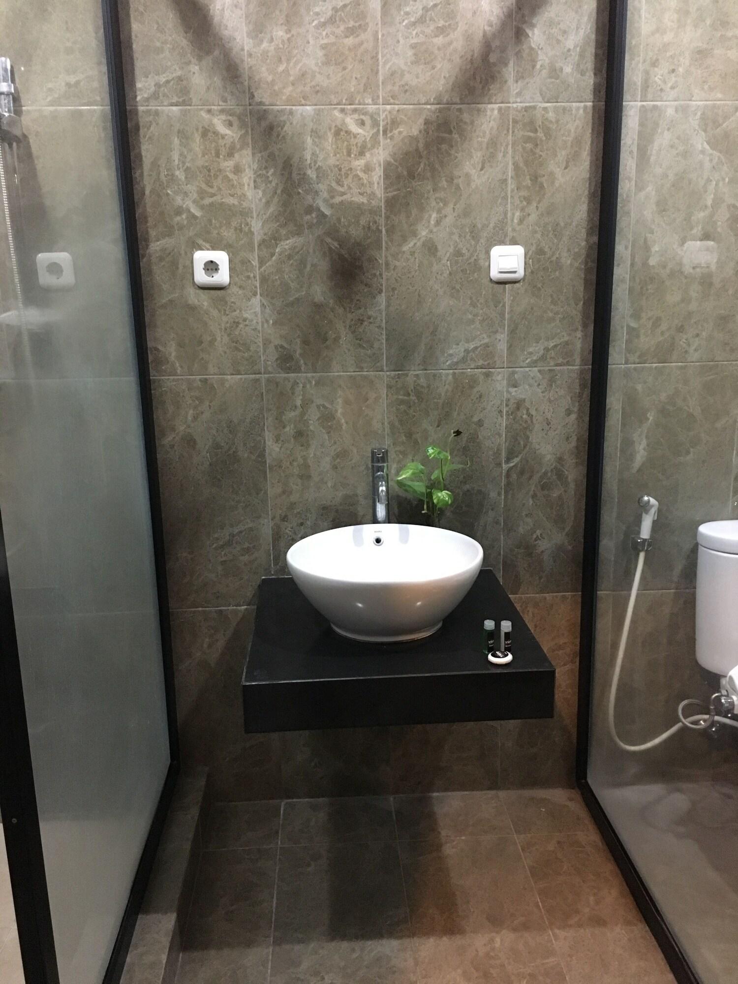 Votel Viure Hotel Jogjakarta Maguwo Extérieur photo