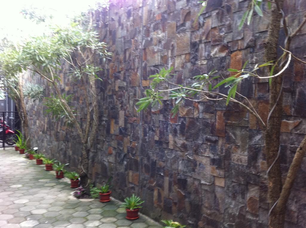 Votel Viure Hotel Jogjakarta Maguwo Extérieur photo